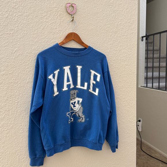 Vintage Yale University Collegiate Pullover Crewneck Sweatshirt - Picture 2 of 5